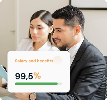 Persoon werkend vanuit huis op mobiel